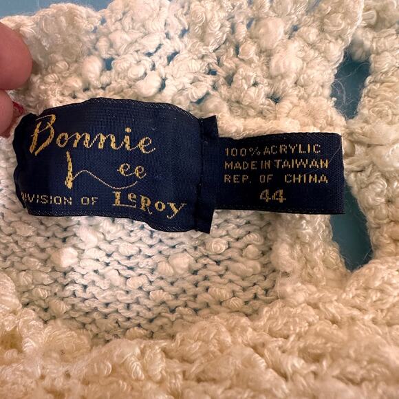 Bonnie Lee Division of LeRoy Vintage Cream Crochet Boucle Sweater Size 44 - Picture 3 of 10